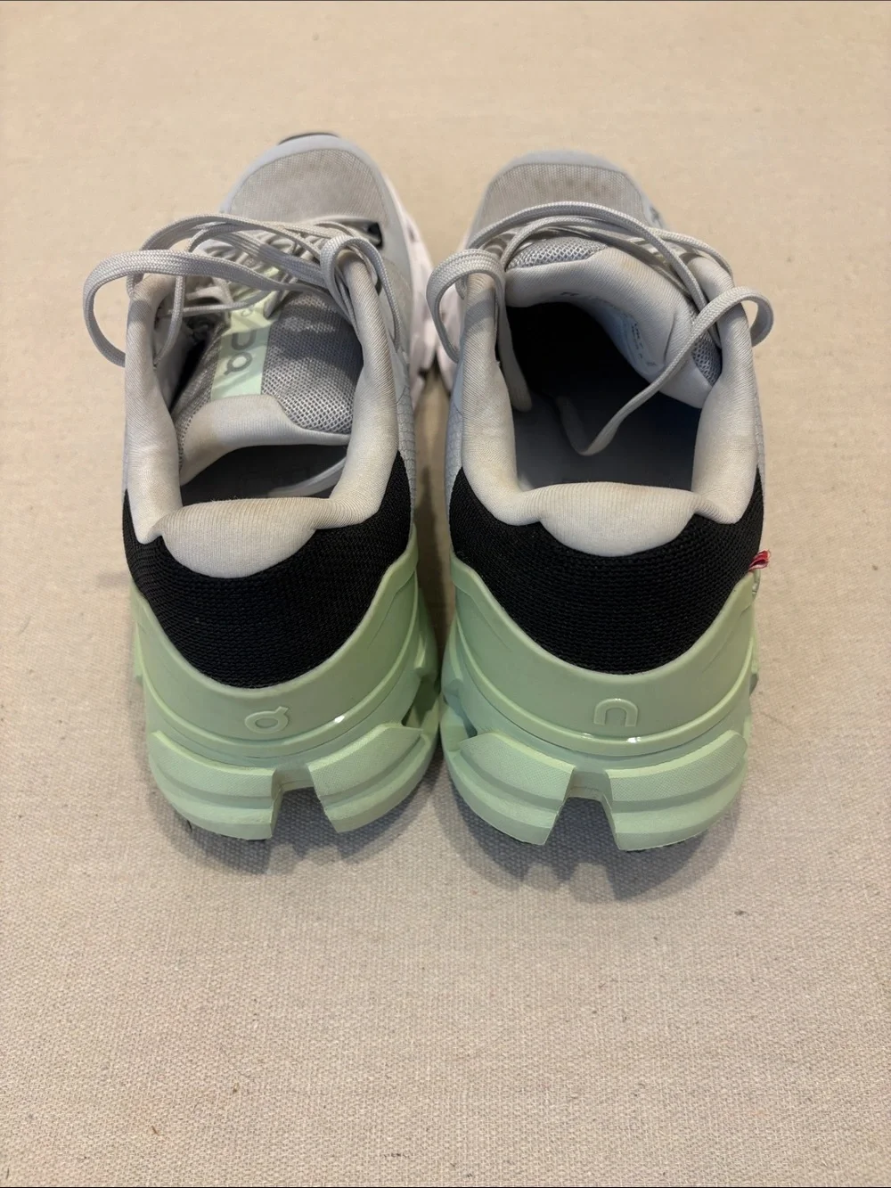 On Clouds light grey